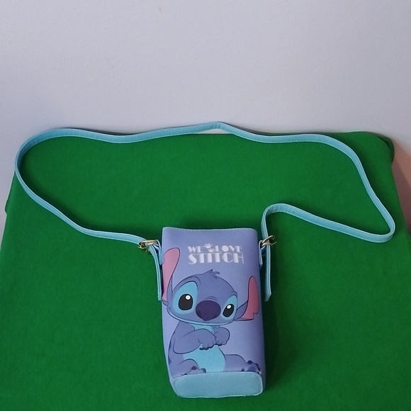 "We Love Stitch" Cell Phone Pouch / Crossbody Purse - Picture 5 of 6